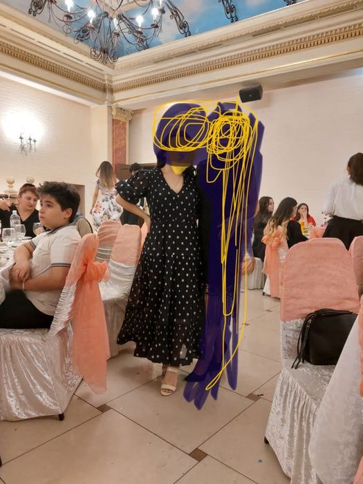 Продам Платье в горох .