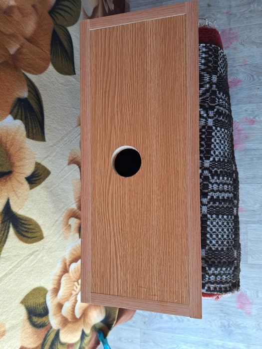 Corp mobila dimensiuni (lungime x latime x adancime) 50 x 20 x 26 cm