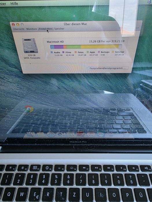 MacBook Pro 15" Mid 2009 / Intel 2.66GHz / 4GB RAM / 320GB HDD / Две видеокарти