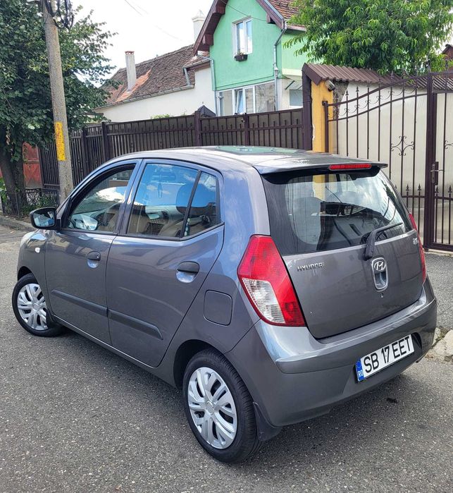 OCAZIE 125000 KM HYUNDAI i 10 2008 consum 4% stare excelenta