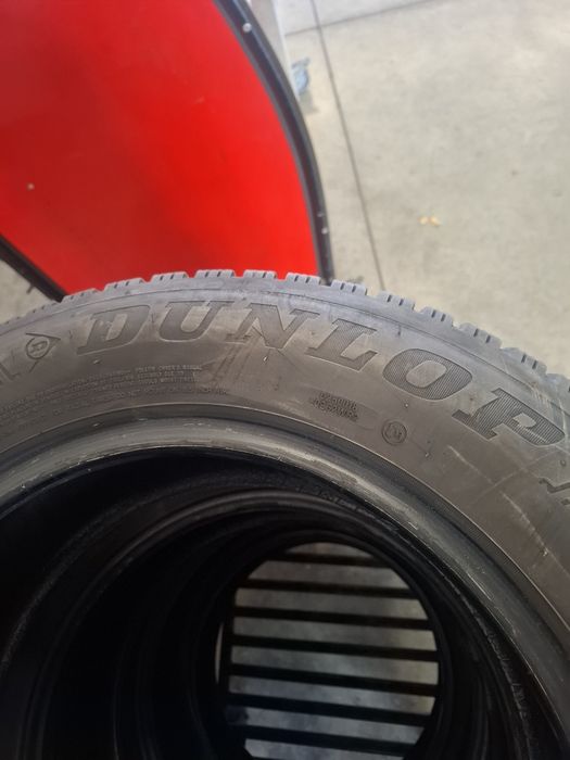 Зимни гуми DUNLOP 215 60 16