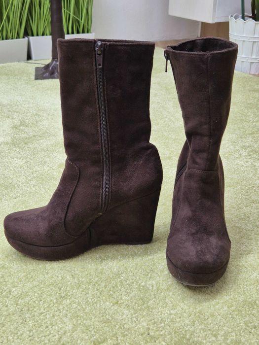 Дамски боти от велур