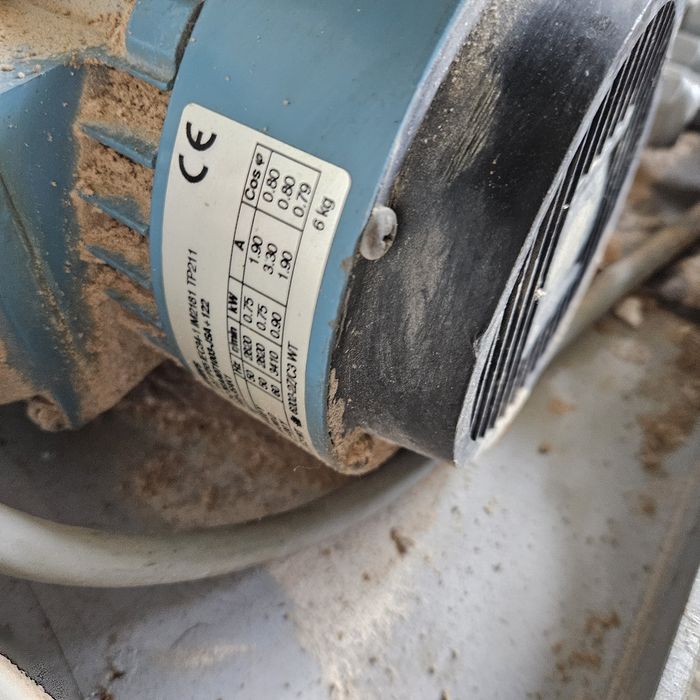 хидравлична рампа дължина 1000мм.ширина 800мм.височина 1150мм.