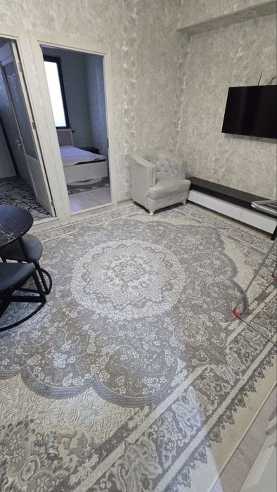 Собственик  Максим горький новостройка,торга нет,всё необходимое  есть