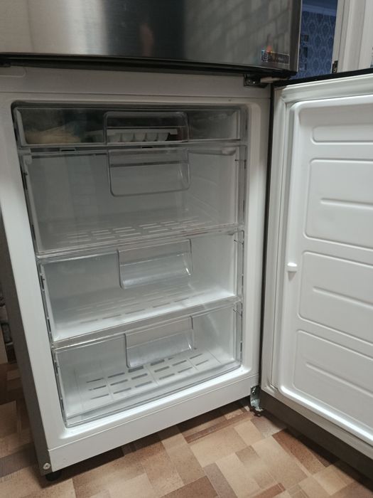 Продам холодильник
