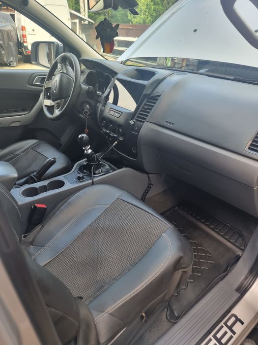 Ford Ranger XLT autoutilitara