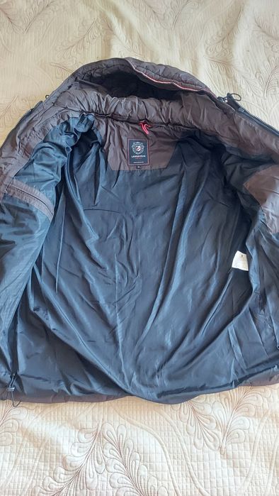 Продам пуховик..