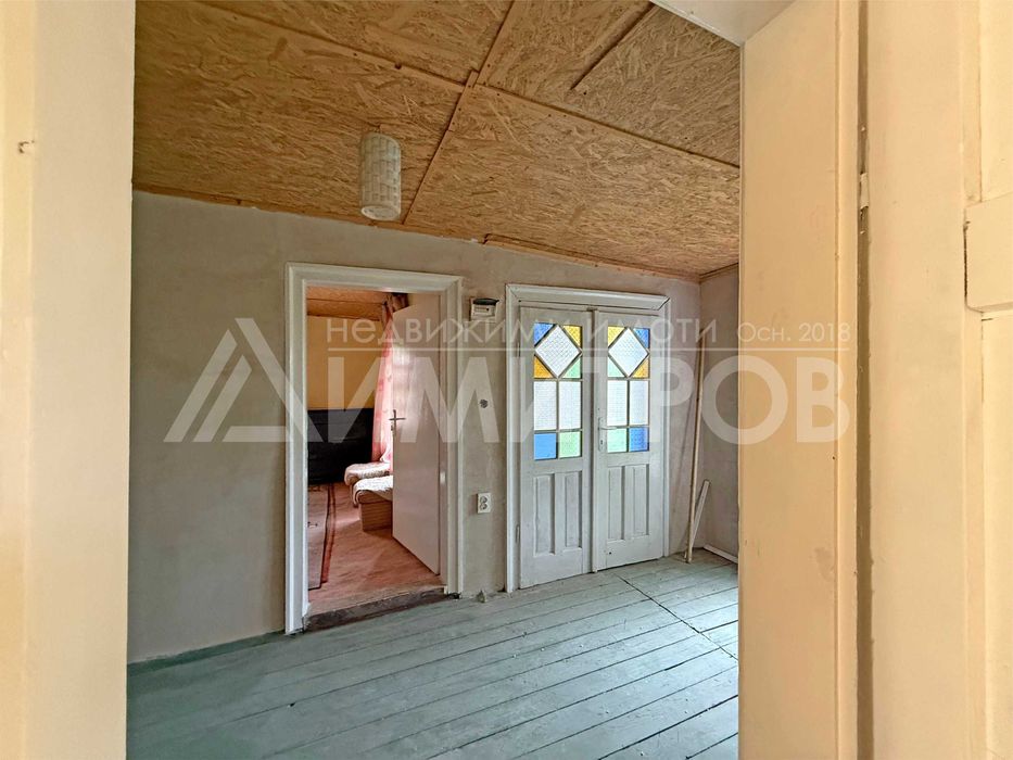 Продава се Къща в Нови пазар - 112 кв.м за 137 €/кв.м - Снимка #22