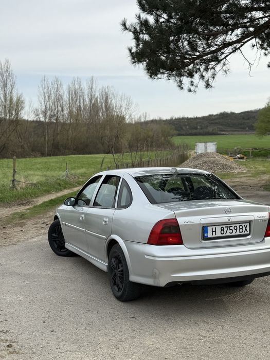 Opel vectra b 2001година