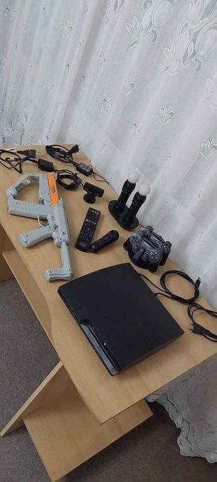 PS3 с всички аксесоари