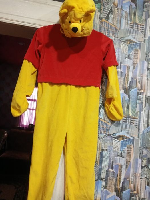 Продам платье на девочку новогодняя размер 36