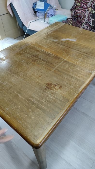 Продам стол б/у , в хорошем состоянии