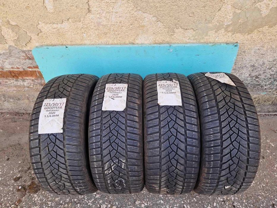 4 Goodyear R17 225/50 Зимни гуми  DOT2020
