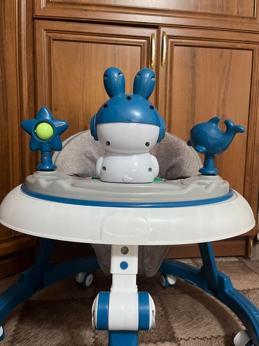 Детский ходунок новый