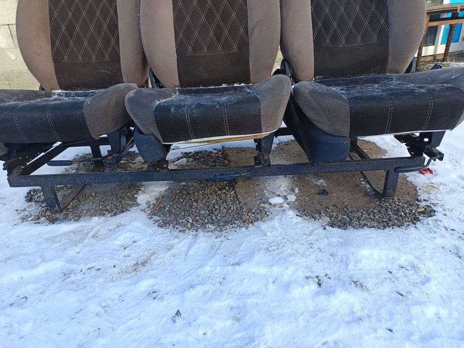 Vând bancheta   sprinter   în stare perfectă! De funcționare