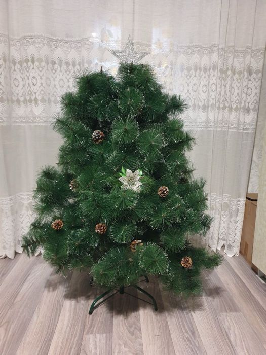 Продаеться шикарная новогодняя Ёлка!