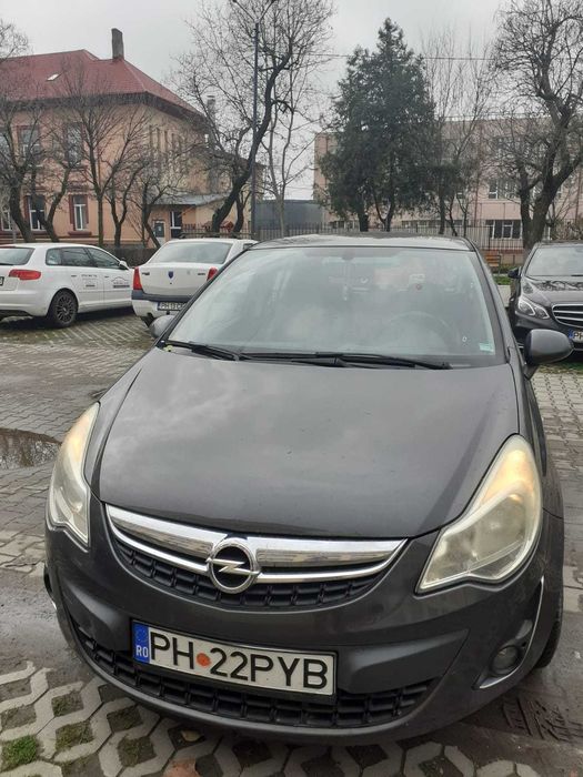 De vanzare Opel Corsa D- 2011 1.3 CDTI 3900 euro negociabil