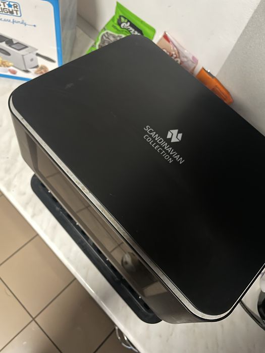 Friteuza cu aer calld