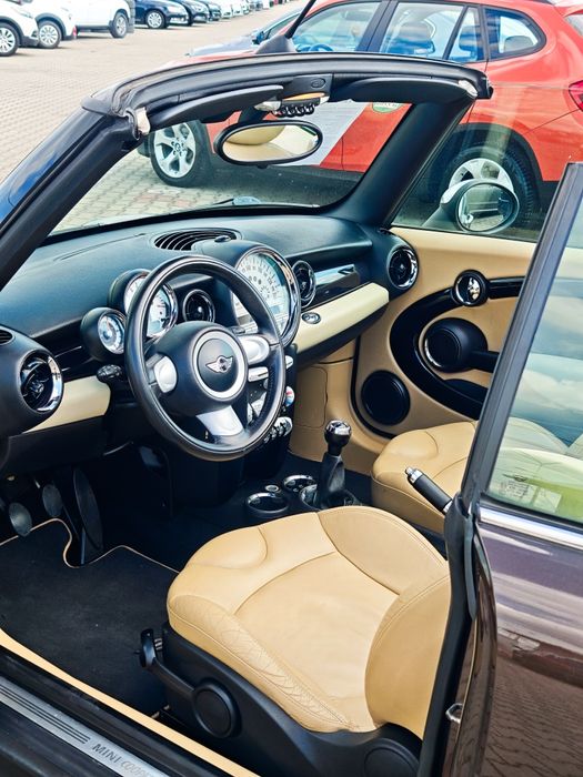 MINI Cooper Cabrio R57 | 1.6 Benzină | 122 CP | Chili Pack | Piele | Xenon | Încălzire Scaune | Motor 90.000 km |