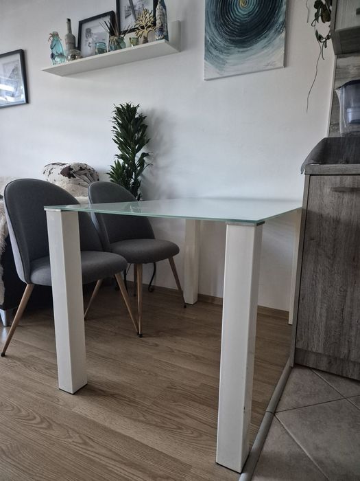 Маса  за всекидневна стая