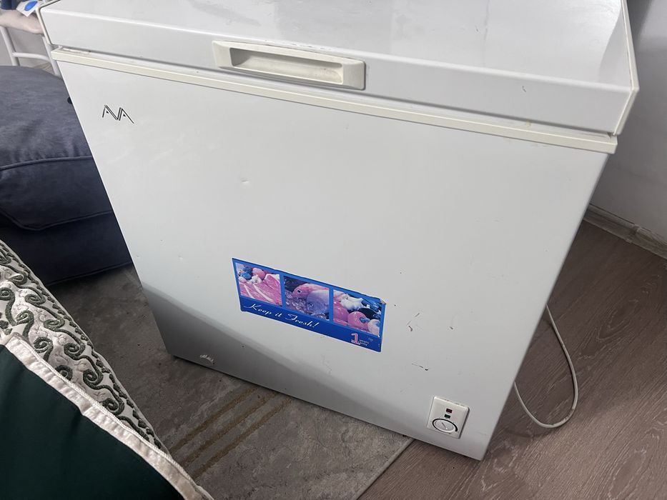 срочно продаём морозильник
