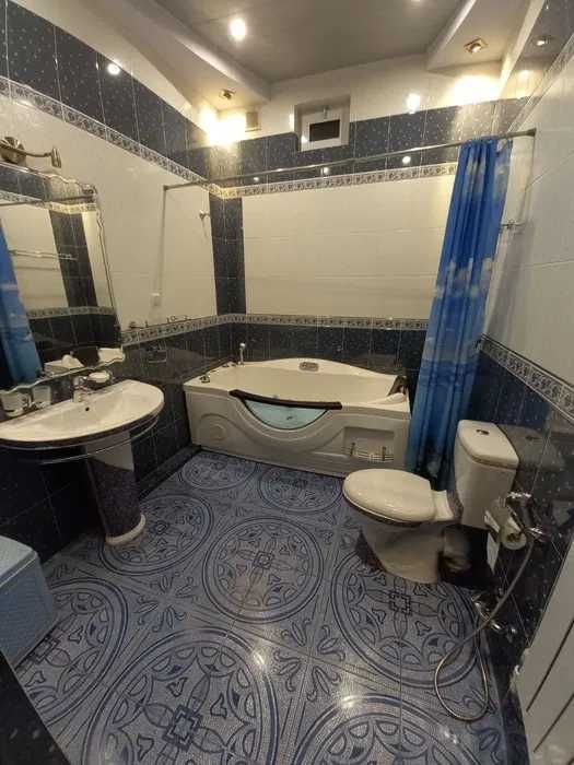 Сдаю Евродом 4-соток на Шахристанском / id8857 /