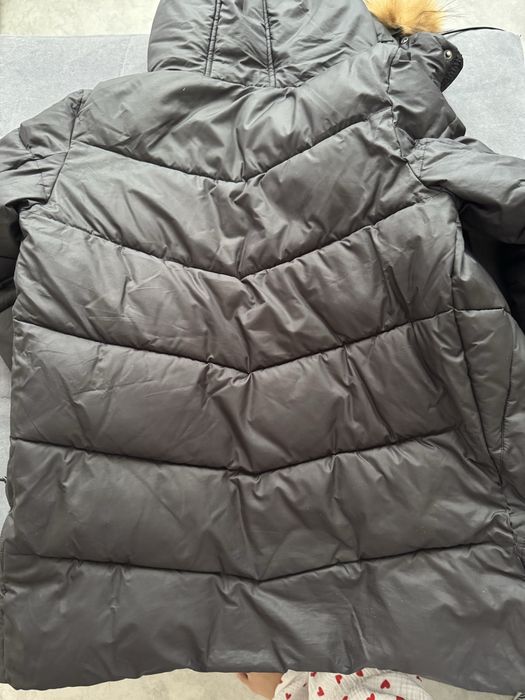 Продаи детскую куртку