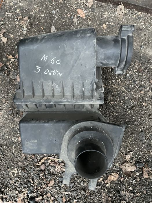 Продам воздушный корпус на БМВ Е34 М60В30