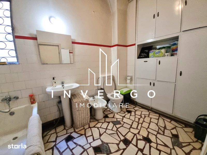 Apartament, 3 camere,  de vanzare, in Centru