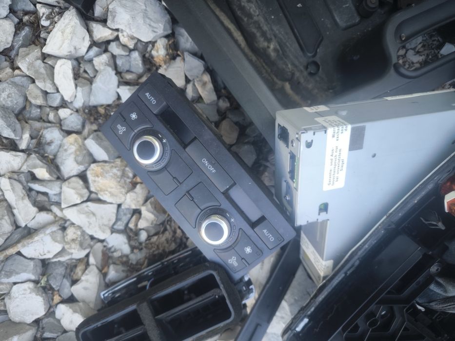 Задно управление климатик Audi Q7