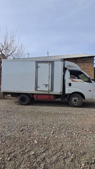 Kia bongo 2012 yil