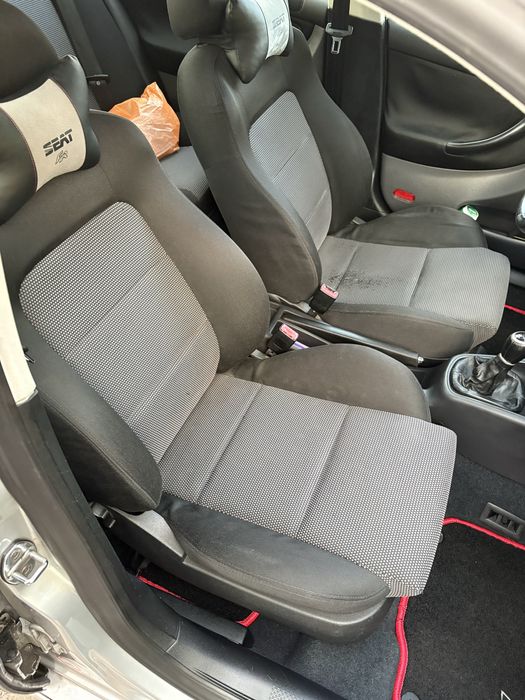 Салон за Сеат Леон 1М