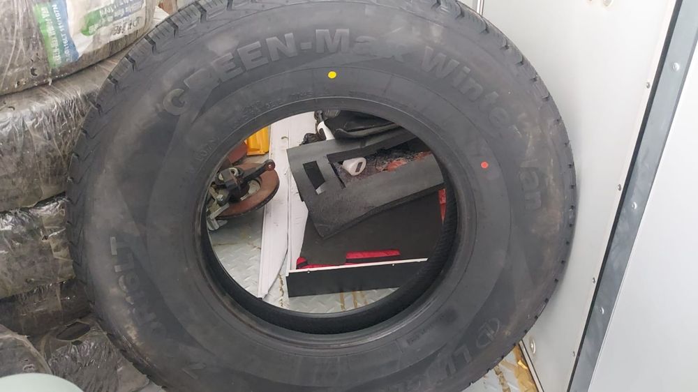 Продается зимние шины 7.00/R16LT/11/107N
