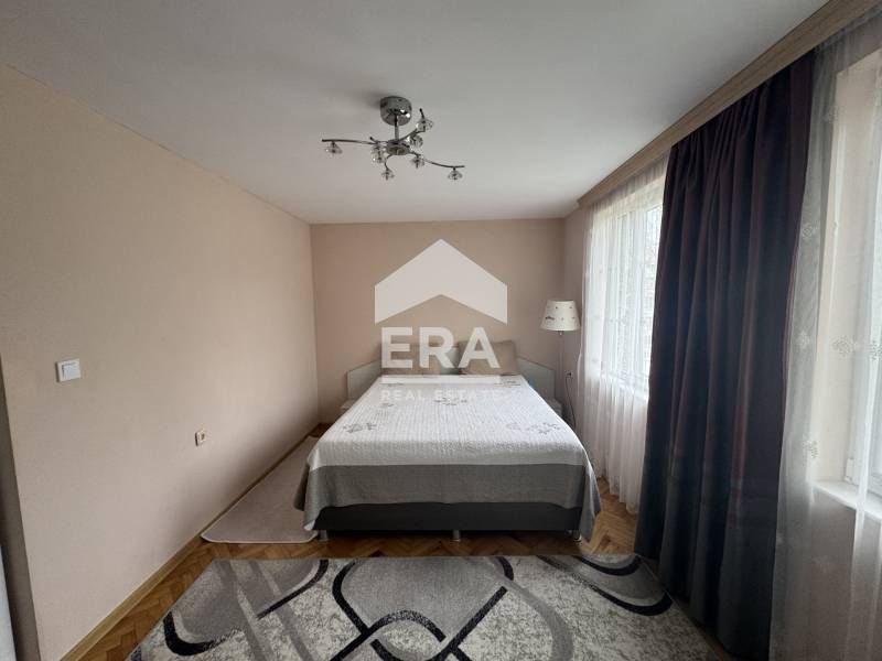 Продава се Тристаен апартамент в Русе, Дружба 2 - 111 кв.м за 1485 €/кв.м - Снимка #10