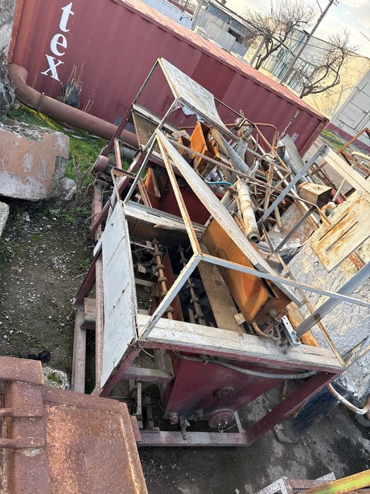 Оборудование емкость моторы