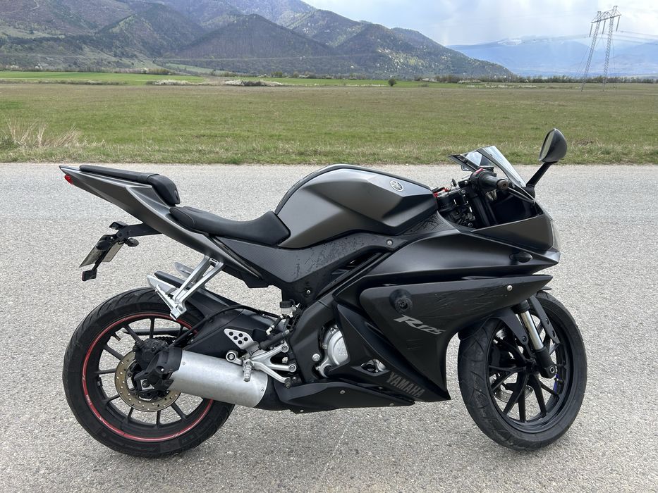 Yamaha YZF R125 (2015)