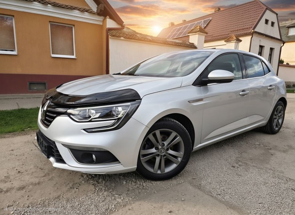 Renault Megane 4 Hatchback 2016 benzina Euro6 Km putini