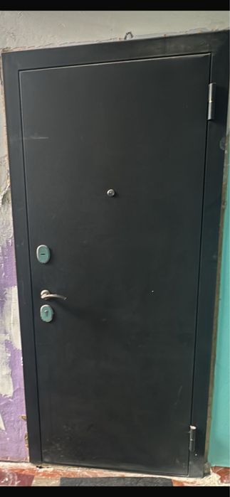 Продам входной дверь