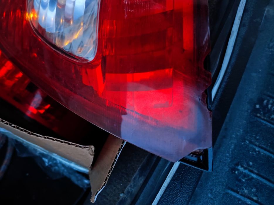 Фара приора задний