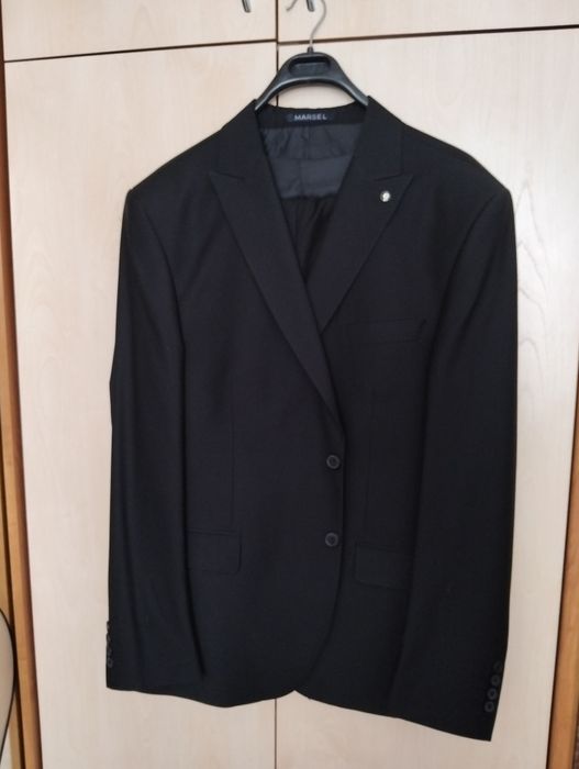 Продам мужской костюм