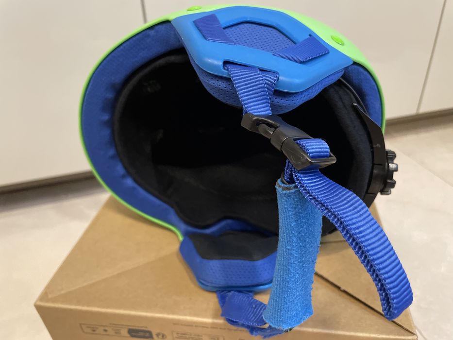 Детска каска за ски