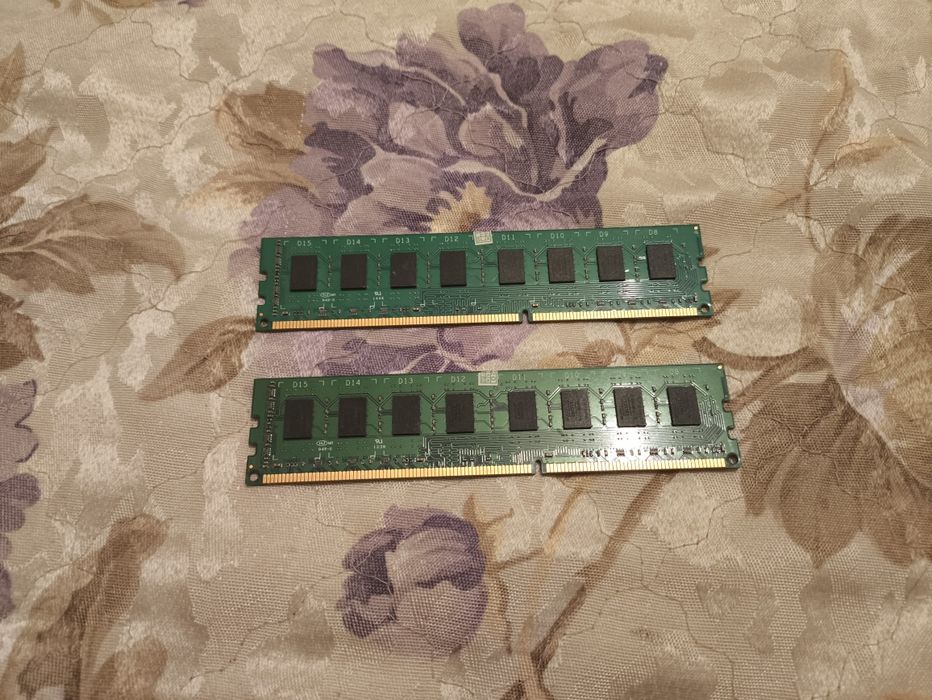 ОЗУ DDR3 2 планки по 8гб