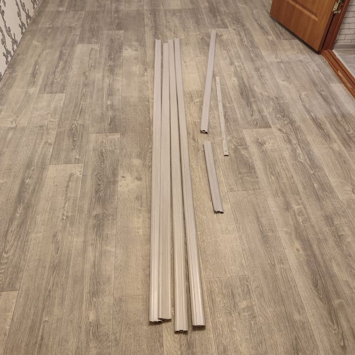 Продам линолеум в отличном состоянии без царапин.размер разные