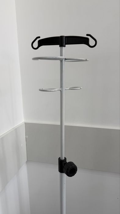 СРОЧНО  Сатылады  Медицинский штатив