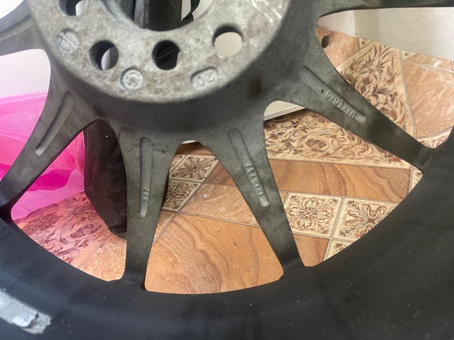 Продам два 18 диска XXR с резиной