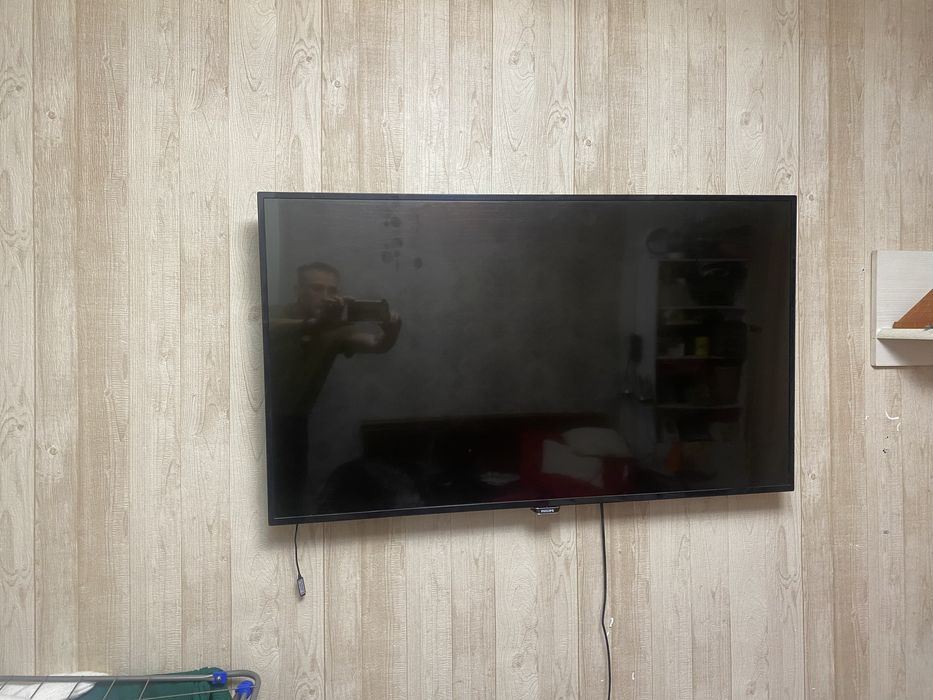 Продаю телевизор смарт ( не андроид), оригинал ue40h5500ak