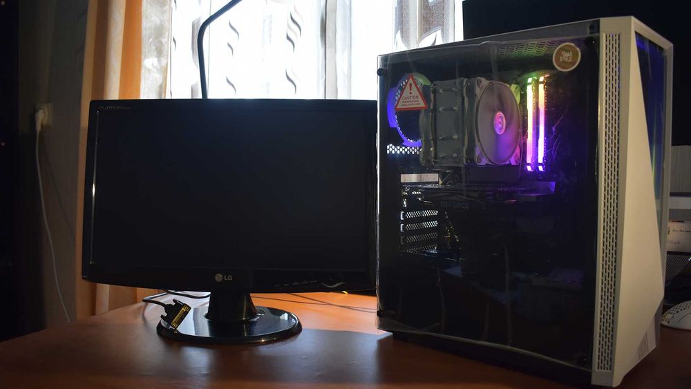 Настолен компютър (Ryzen 5 3600, GTX 1660 Ti, 16GB RAM)