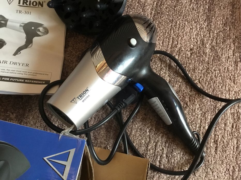 Aparat de uscat parul ,feon