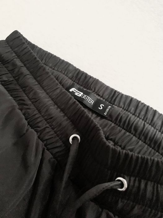 Pantaloni sport fâș