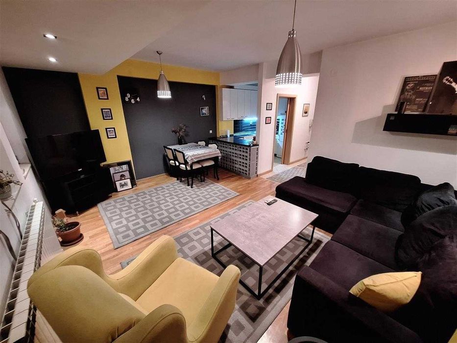 Дава се под наем Двустаен апартамент в Пловдив, Въстанически - 83 кв.м за 382.5 € - Снимка #1